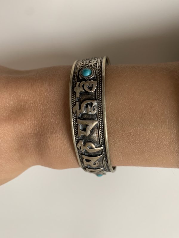 Bracelets en métal argenté : Om mani padmé hung – Image 2