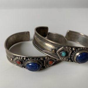 Bracelets en métal argenté : lapis lazuli