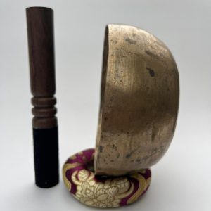Ancien bol tibétain – 7 métaux – Thadobati – 345g – Fa# – 351Hz