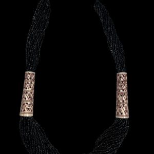 Collier/Poté en perles de verre et os de yak