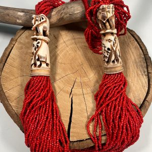 Collier/Poté en perles de verre et os de yak